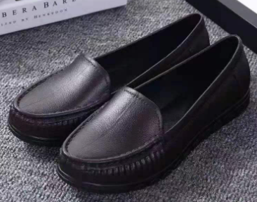Emi Round-Toe Flats – 4