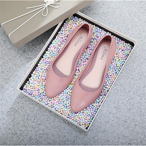 Aya Hidden-Wedge Slip-Ons – 12